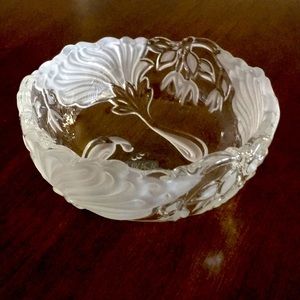 Mikasa crystal candy dish